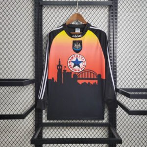 1996/1997 Retro Long Sleeve Newcastle United Goalkeeper Football Shirt 1:1 Thai Qualit
